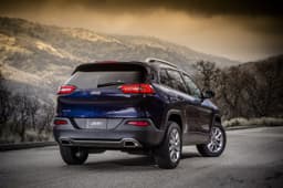 New Jeep Cherokee photo gallery